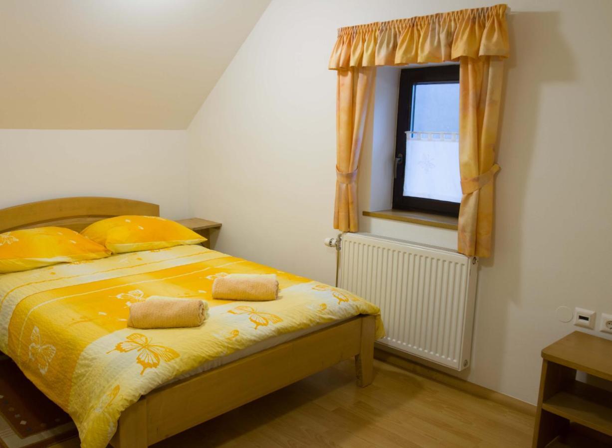 Apartments Pri Marjetki Cerkno Exterior photo