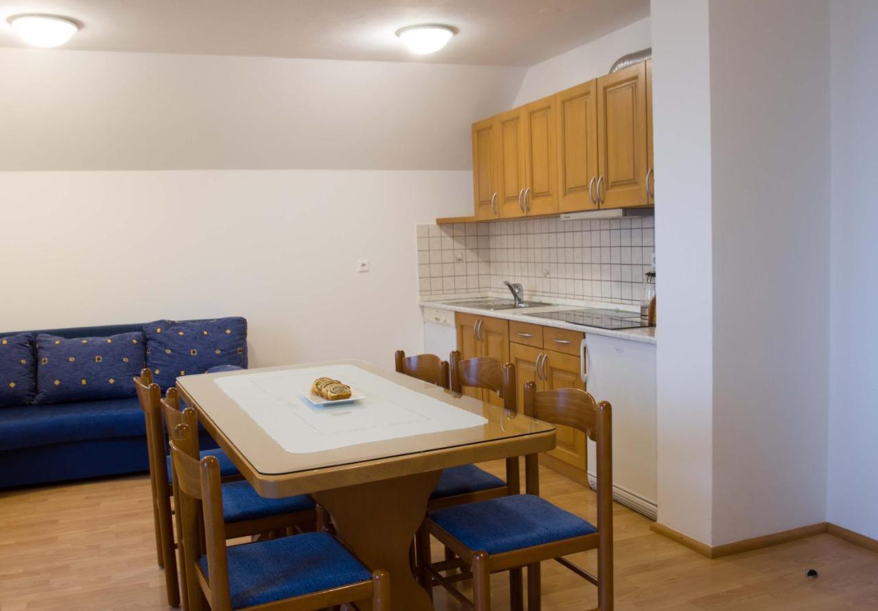 Apartments Pri Marjetki Cerkno Exterior photo